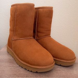 UGG Classic Short ll boot